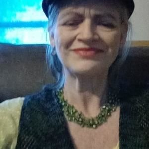 Meet your Posher, Cecilia